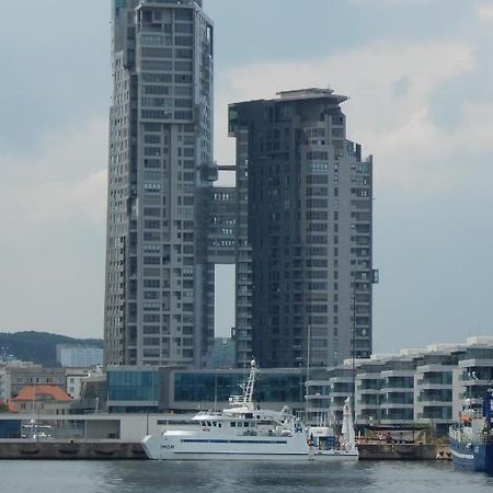 Ajk Apartament W Sea Towers Gdynia Kültér fotó